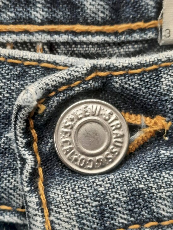 VTG 1999 Levi’s 550 Relaxed Fit Denim Shorts 36 Made in USA 90s Jorts Jeans - Picture 6 of 13